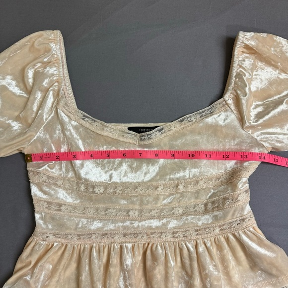 Forever 21 top women small crushed velvet lace cutout puff sleeve cream - Picture 6 of 8